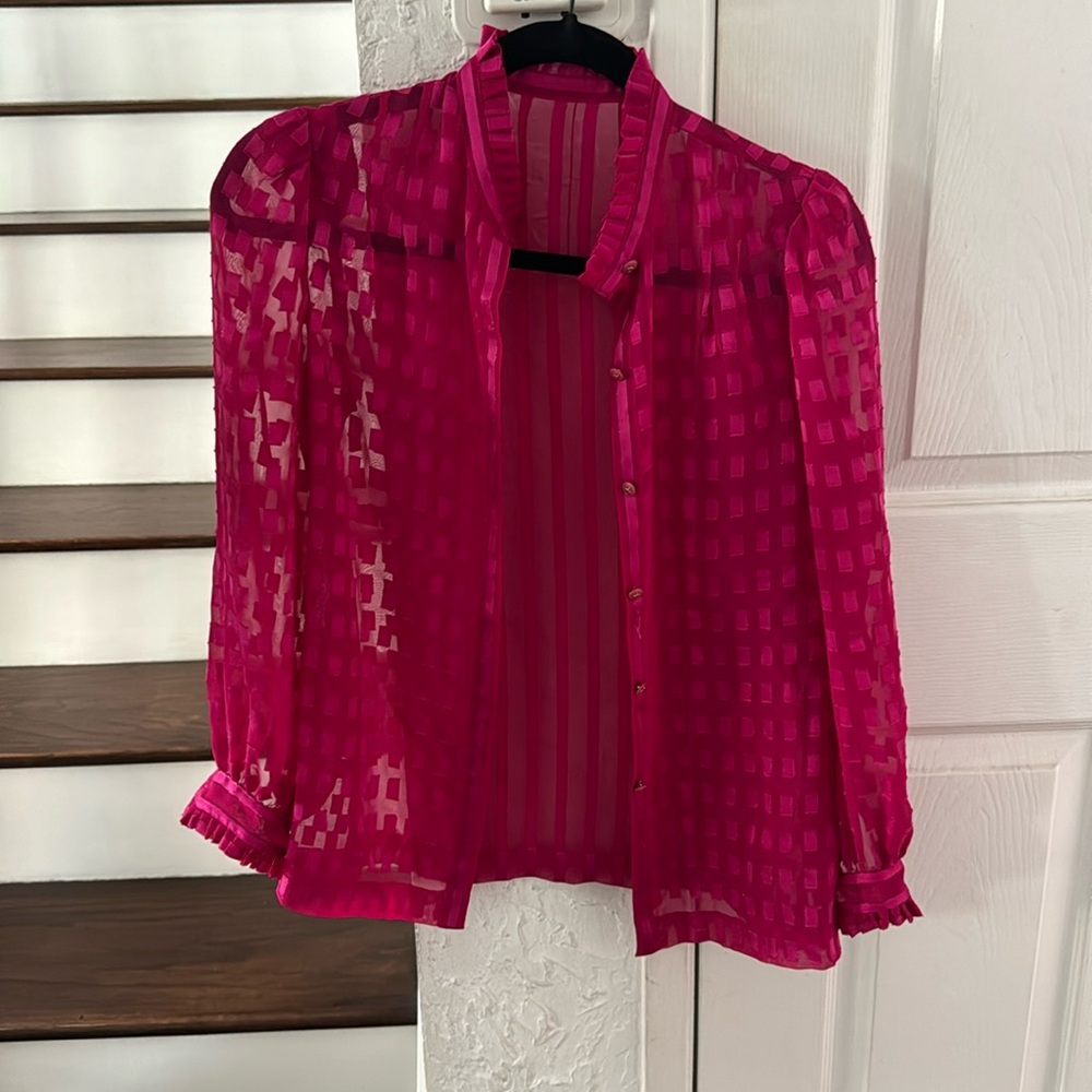 Fun pink blouse!